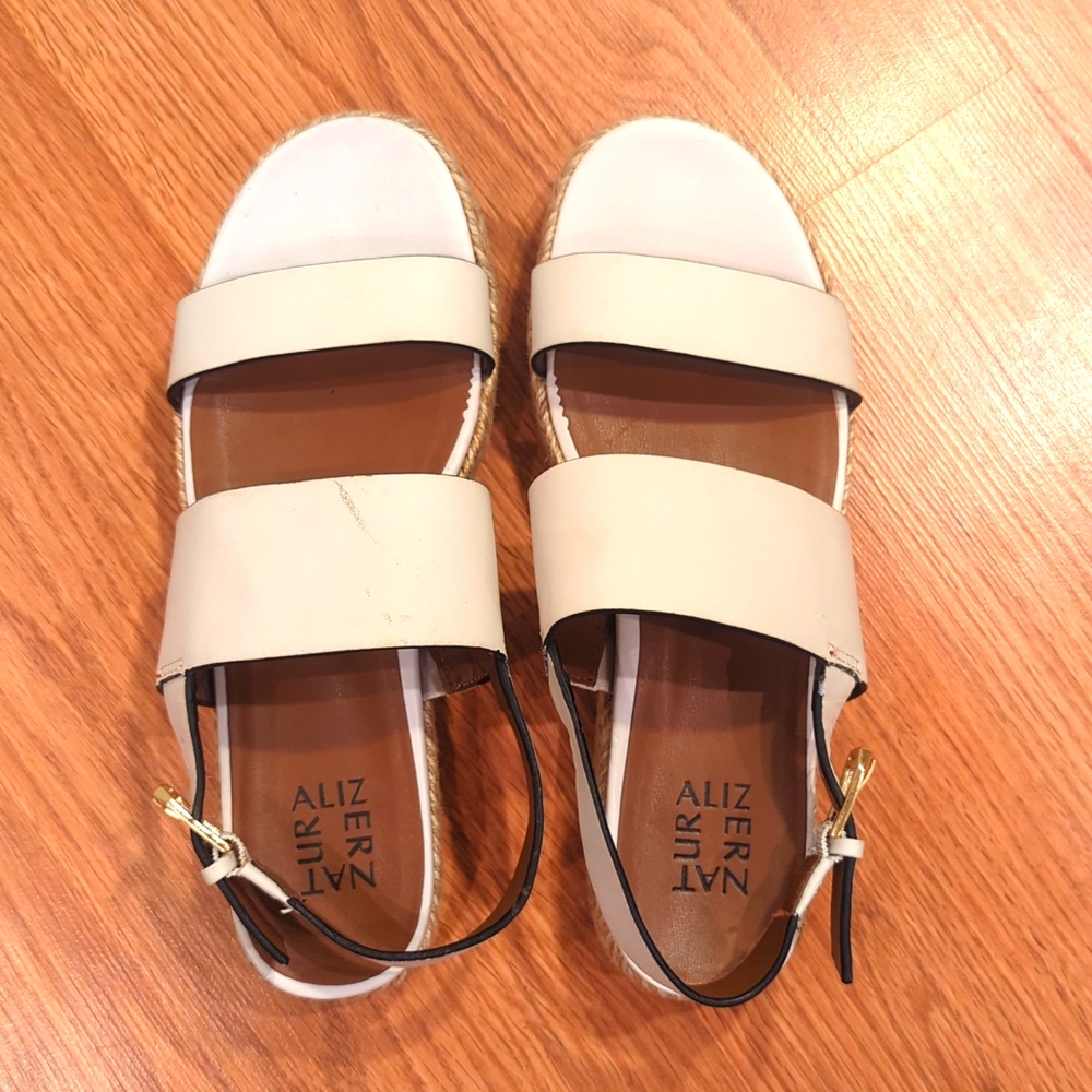 White leather espadrille shoes Naturalizer women's 9